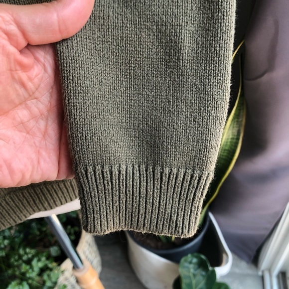 Express Sweater - Picture 6 of 7